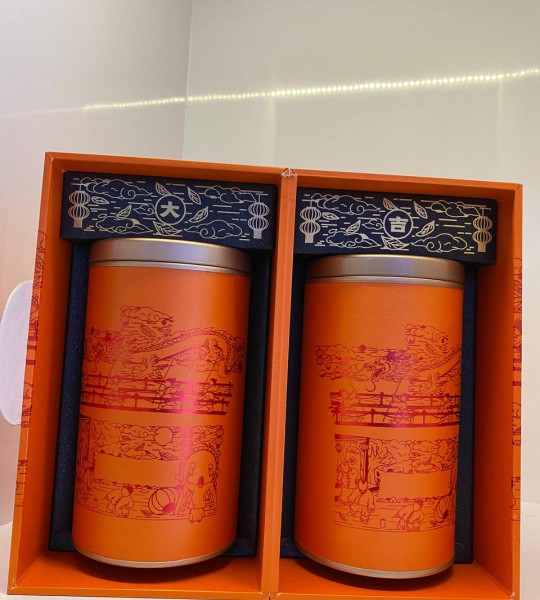 BROWN MOUNTAIN ANCIENT TREE TEA 布朗山古树茶